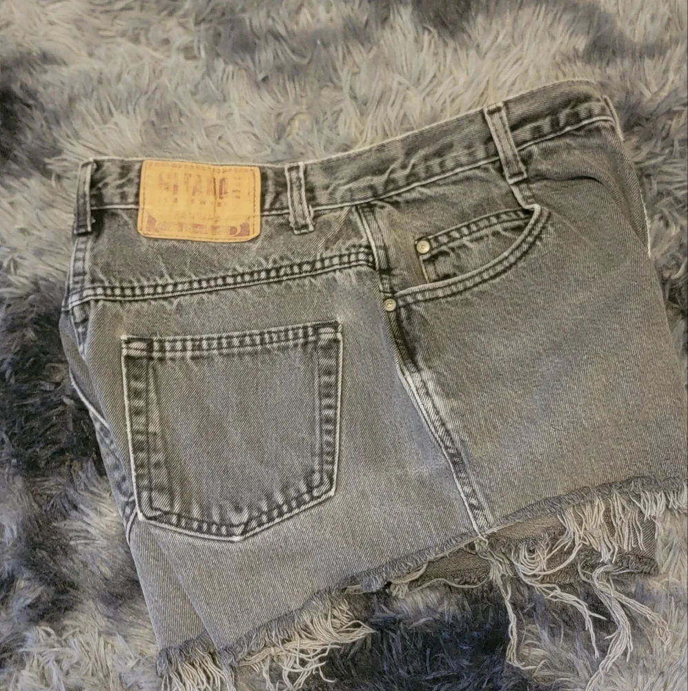 Vtg Gitano Black Denim‎ Cut Off Shorts Tattered Edge 30